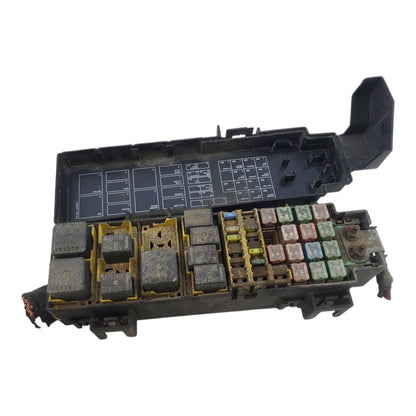 2005-2007 Jeep Liberty Fuse Box 56047198AD OEM USED