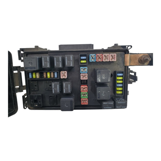 06 Dodge Charger Magnum 300 HEMI Fuse Box BCM P04692031AM