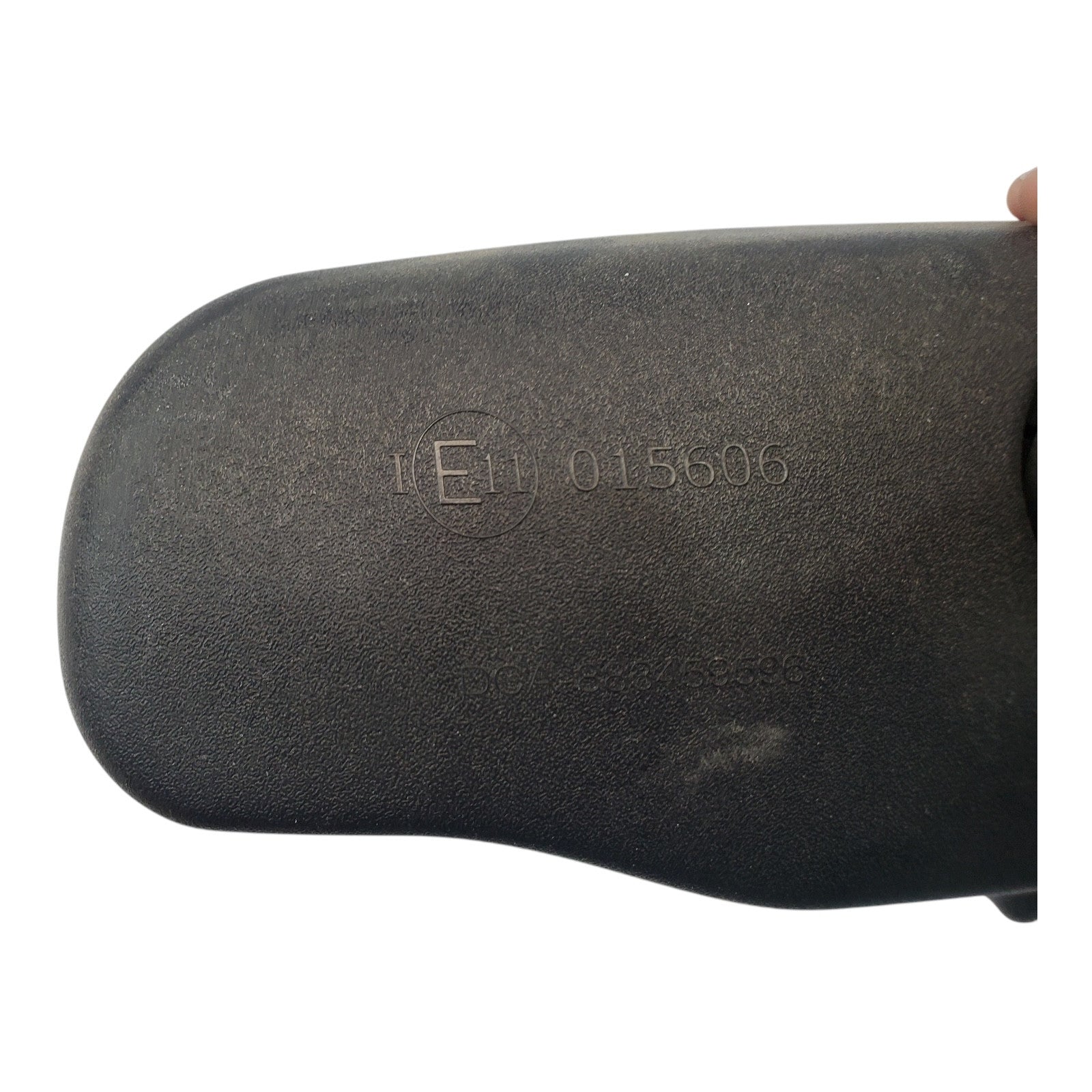 Universal Donnelly E11-015606 Rear View Mirror Manual Dim         H3
