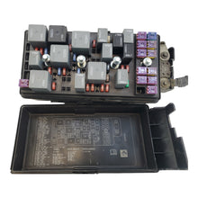 08-12 Chevy Malibu Fuse Box Relay Module 25883018_02 OEM