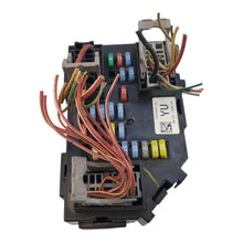 07 GMC Yukon XL FUSE RELAY BOX 15925044-02 OEM
