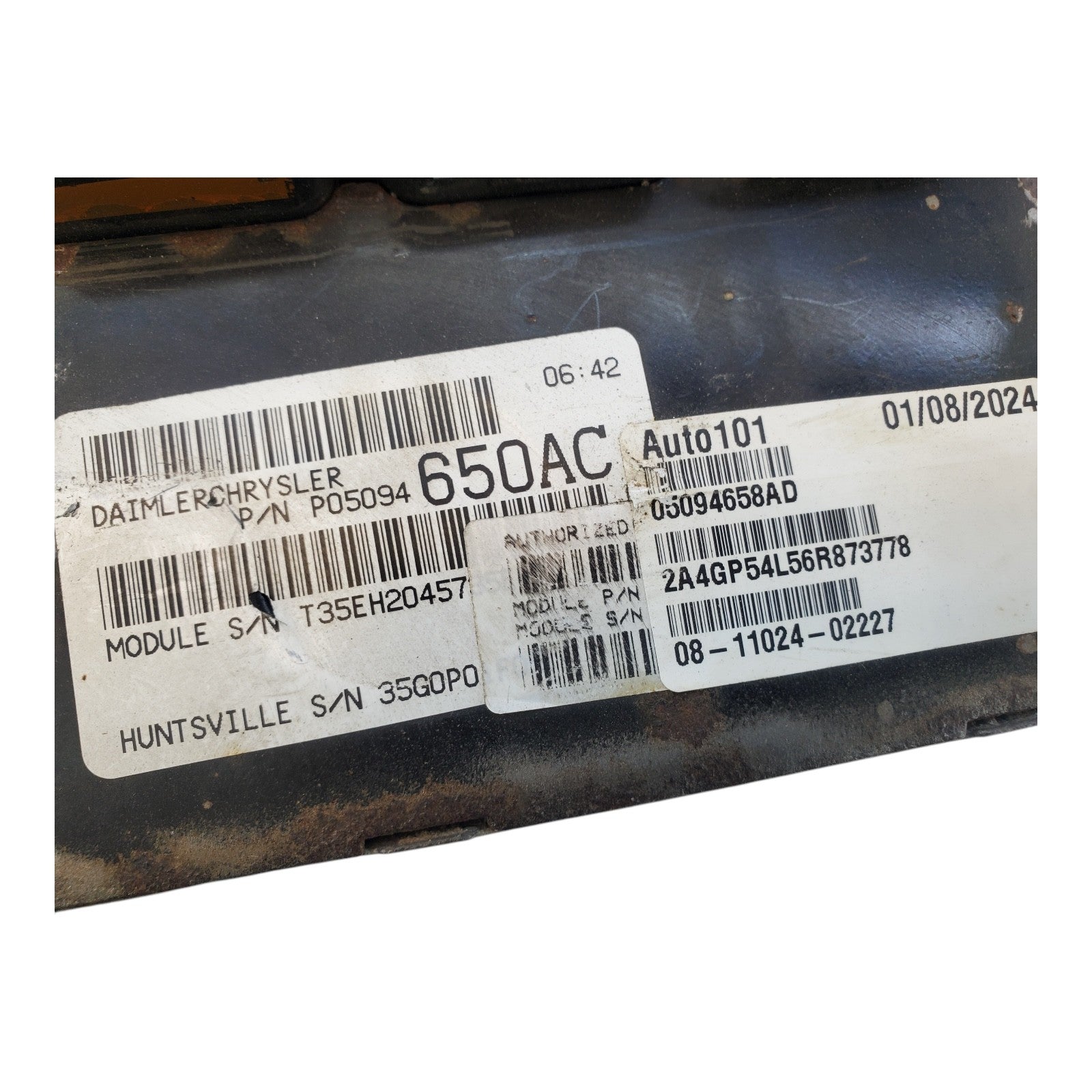 06 CARAVAN ENGINE ECM CONTROL MODULE 3.3L AND 3.8L p05094658AD 05094658AD