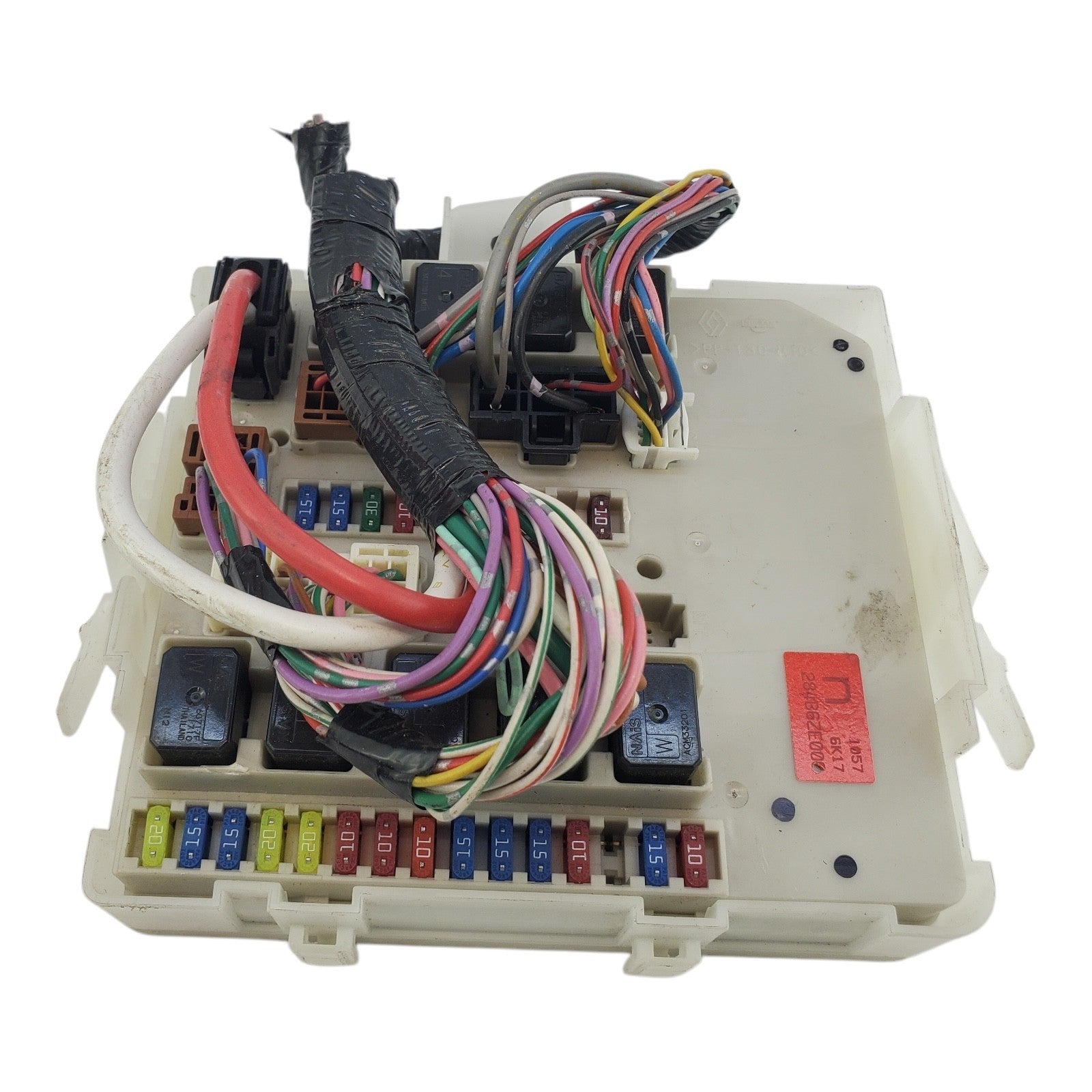 04-09 NISSAN TITAN ARMADA XTERRA BODY CONTROL MODULE FUSE BOX IPDM 284B6ZE00C