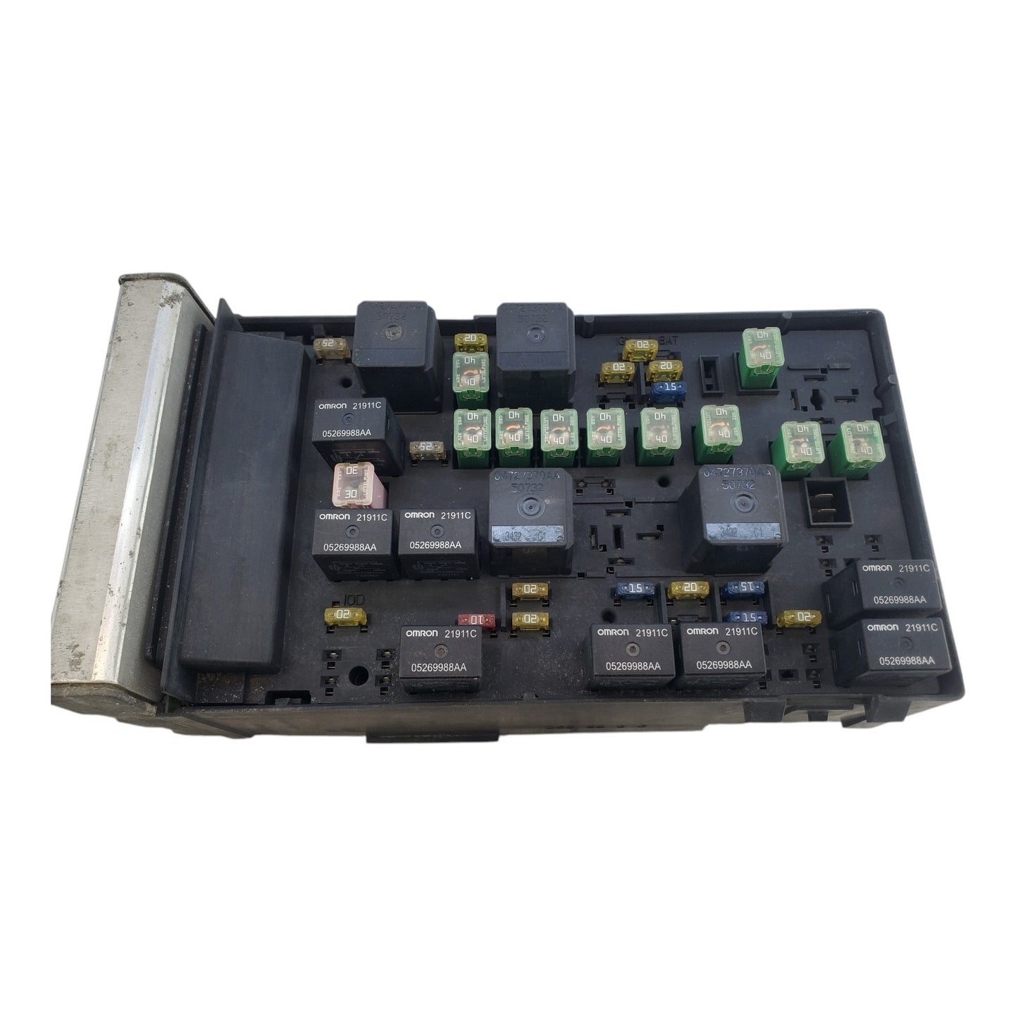 Chrysler Town & Country, Engine Fuse & Relay Box