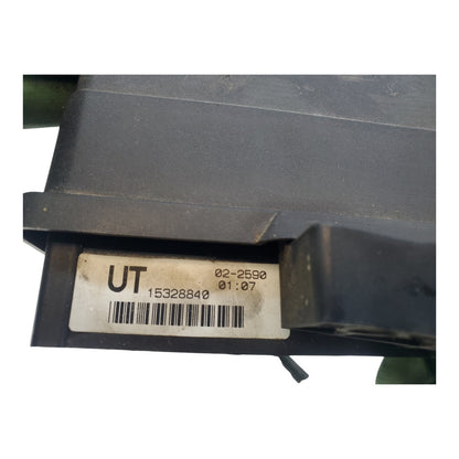 15328840 Chevy 1999 2004 S10 Blazer Fuse Box Engine Bay GMC Sonoma Jimmy OEM O48