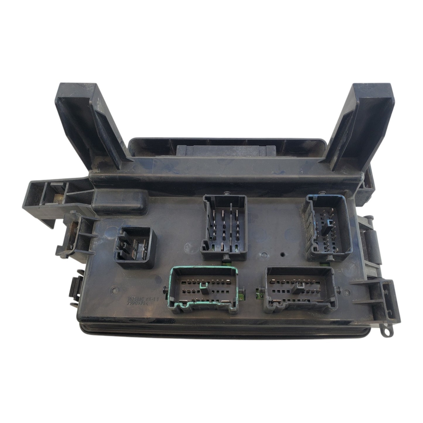 2005-06 Dodge Magnum/C-300 FUSE BOX MAIN PANEL engine compartment P05087166AI